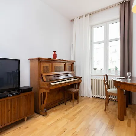 Apartment Klimatyczny I Jasny Apartament 3City W Gdyni Z Dwiema Sypialniami By Noclegi Renters