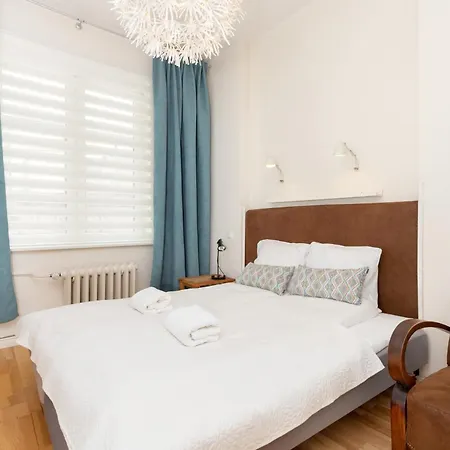 Klimatyczny I Jasny Apartament 3City W Gdyni Z Dwiema Sypialniami By Noclegi Renters Apartment Gdynia