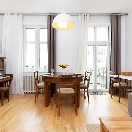 Klimatyczny I Jasny 3city W Gdyni Z Dwiema Sypialniami By Renters Apartment Gdynia